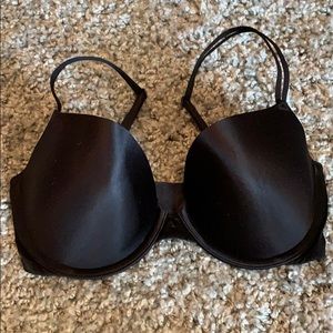 Victoria’s Secret - Lined Demi - Black - 32DD
